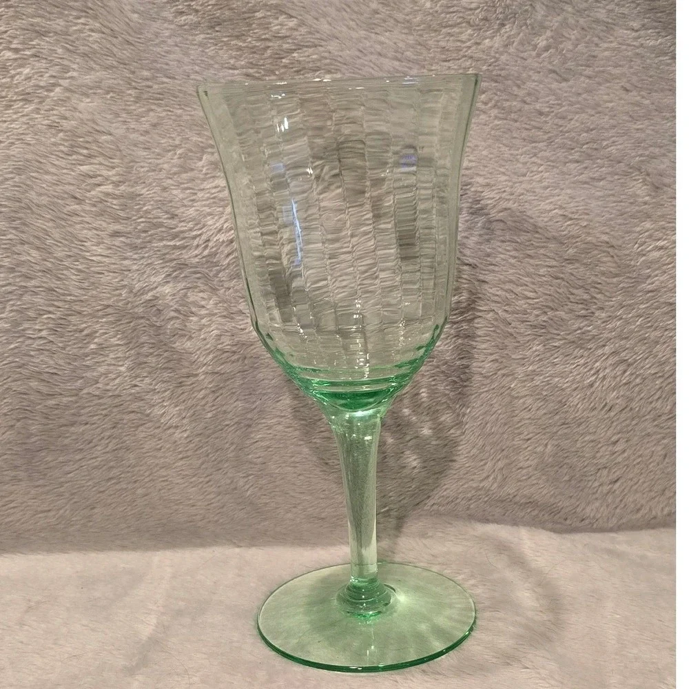 Vintage Green Uranium‎ Glass Wine Goblet Optic Rib Depression Glass UV Glow